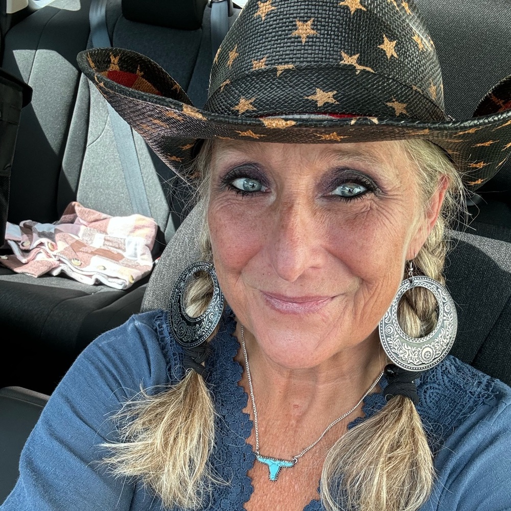 Meet your Posher, Mellon